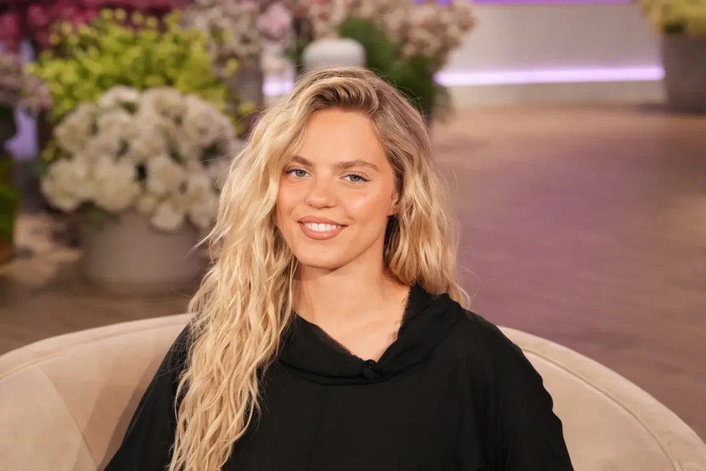 Renee Rapp Biography